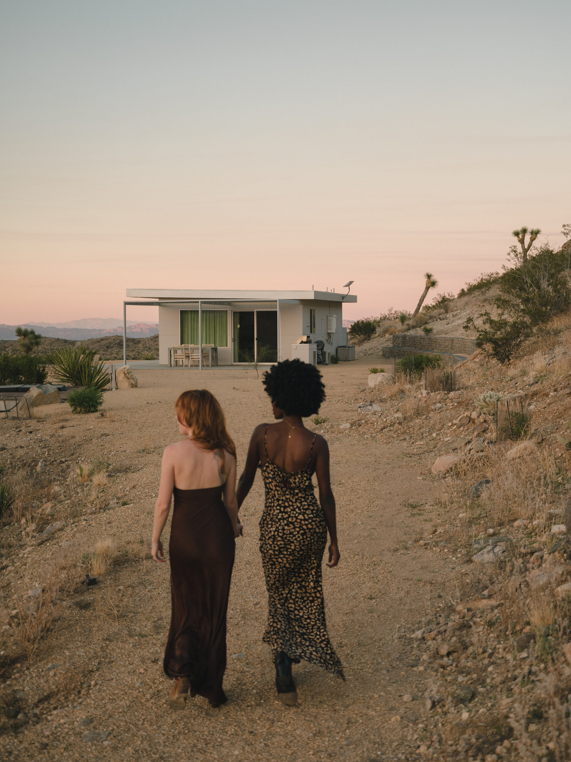 Arrival at Pause House AM at dusk